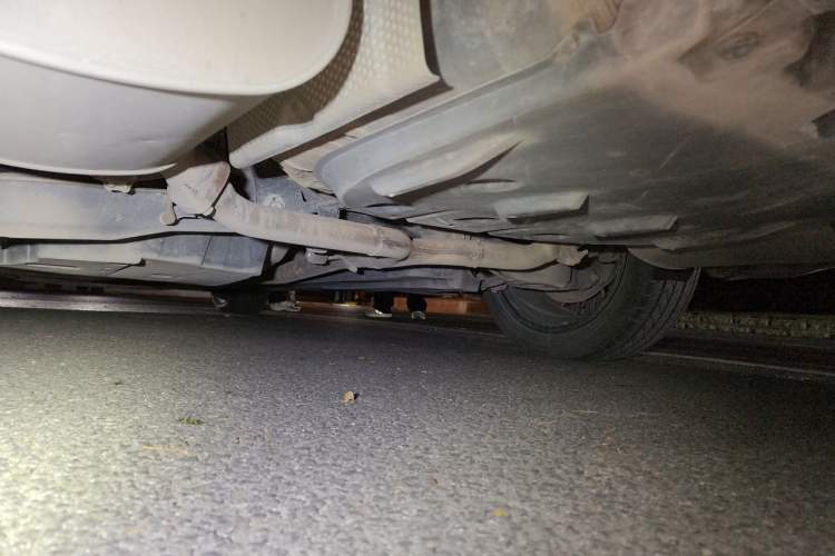 Used Toyota Avalon 2019 2.5L Touring Premium Version China VI Standard Chassis Rear Left