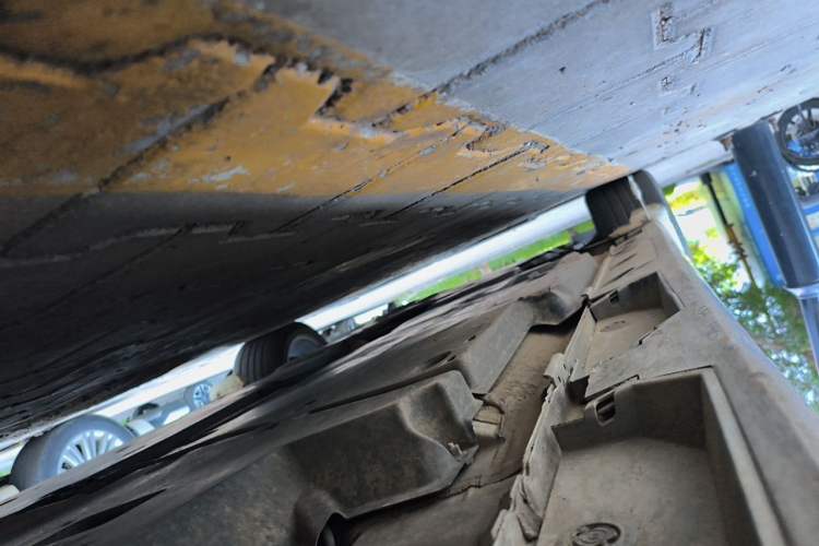 Used Toyota Avalon 2019 2.0L XLE Premium Edition China VI Chassis Rear Left