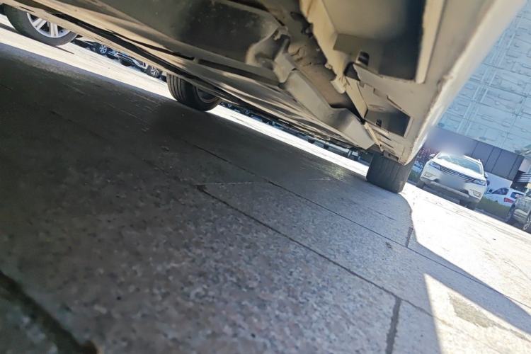 Used Toyota Avalon 2019 Dual-Engine 2.5L Luxury Edition China V Standard Chassis Rear Right