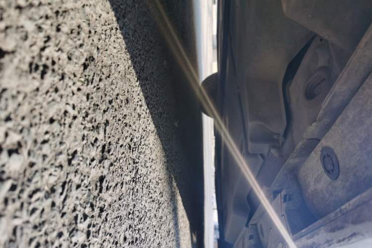Used Toyota Avalon 2019 Dual-Engine 2.5L XLE Prestige Version China VI Standard Chassis Rear Right