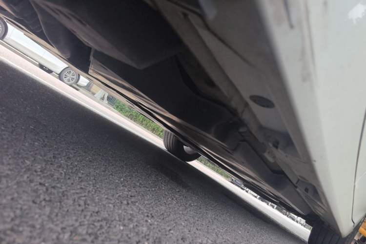 Used Toyota Avalon 2019 Dual-Engine 2.5L Limited Flagship Edition China VI Standard Chassis Rear Right