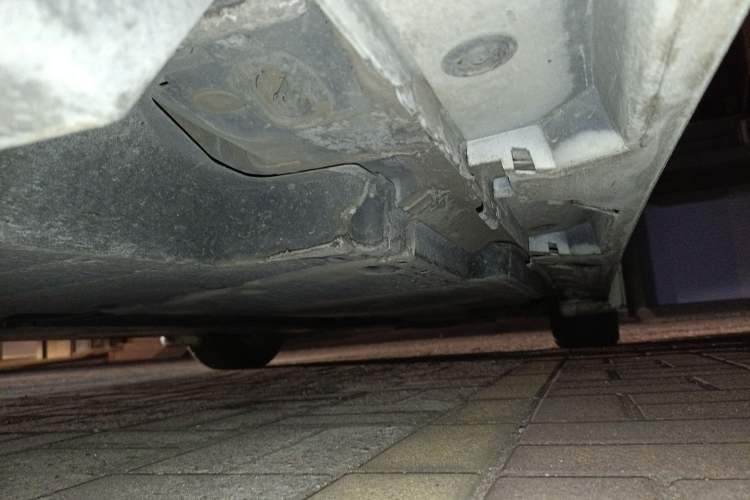 Used Toyota Avalon 2019 Dual-Engine 2.5L XLE Prestige Version China V Standard Chassis Rear Right