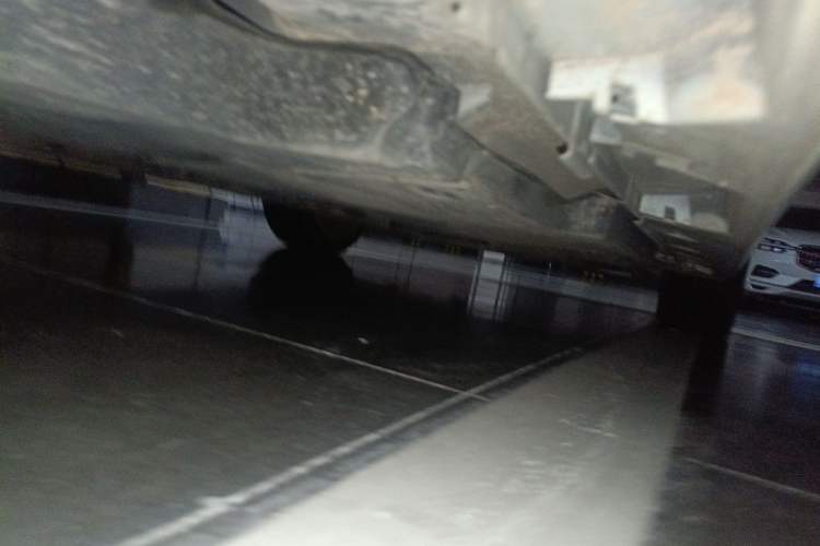 Used Toyota Avalon 2019 2.0L Luxury Edition China VI Standard Chassis Rear Right