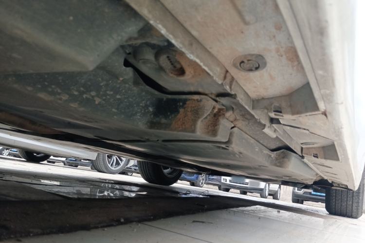 Used Toyota Avalon 2019 2.0L Luxury Edition China VI Standard Chassis Rear Right