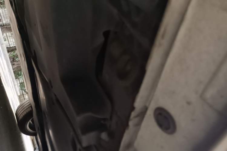 Used Toyota Avalon 2019 2.0L Luxury Edition China VI Standard Chassis Rear Right