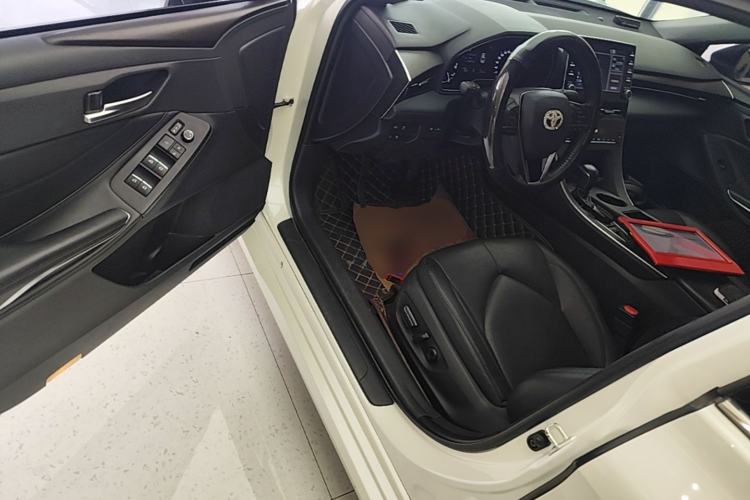 Used Toyota Avalon 2019 2.0L Luxury Edition China VI Standard Driver Seat