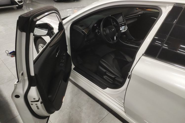 Used Toyota Avalon 2019 2.0L Ambition Edition China VI Driver Seat