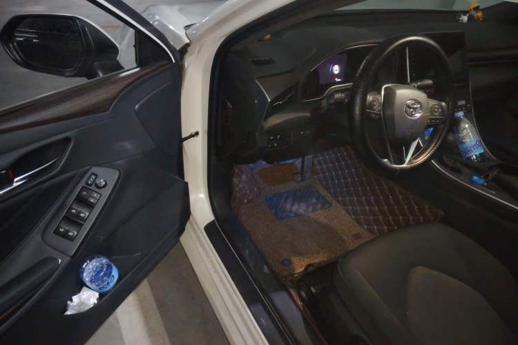 Used Toyota Avalon 2019 2.0L Ambition Edition China VI Driver Seat