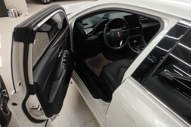 Used Toyota Avalon 2019 2.0L XLE Premium Edition China VI Driver Seat
