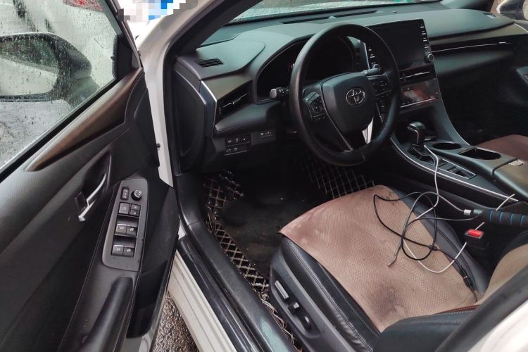 Used Toyota Avalon 2019 2.0L Luxury Edition China VI Standard Driver Seat