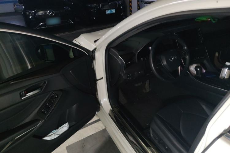 Used Toyota Avalon 2019 2.0L Luxury Edition China VI Standard Driver Seat