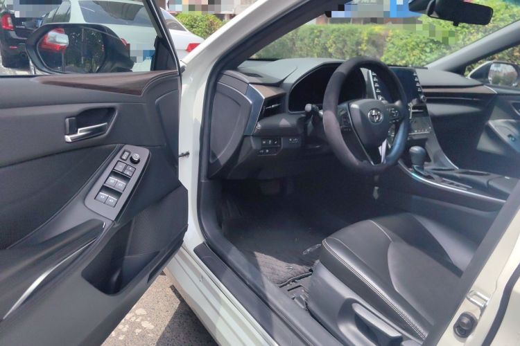 Used Toyota Avalon 2019 2.5L Ambition Version China VI Standard Driver Seat