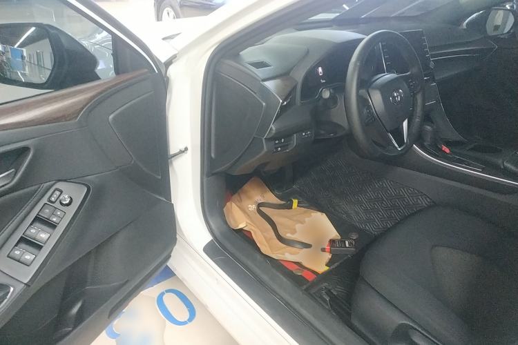 Used Toyota Avalon 2019 2.0L Ambition Edition China VI Driver Seat