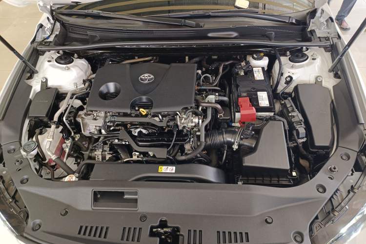 Used Toyota Avalon 2019 2.0L XLE Premium Edition China VI Engine Bay