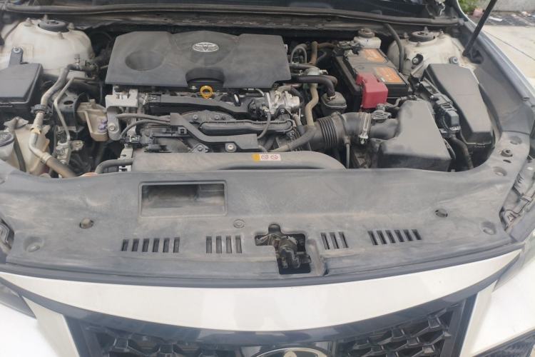 Used Toyota Avalon 2019 2.0L Luxury Edition China VI Standard Engine Bay