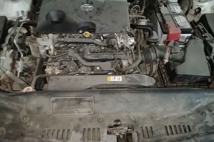 Used Toyota Avalon 2019 2.0L XLE Premium Edition China VI Engine Bay