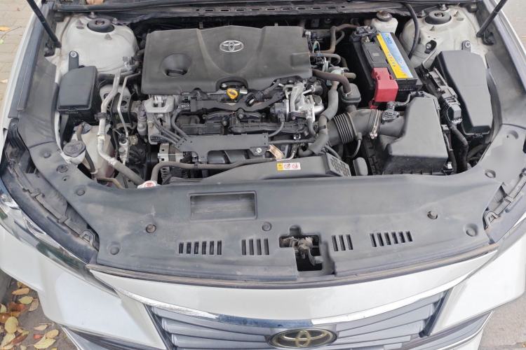 Used Toyota Avalon 2019 2.5L Ambition Version China VI Standard Engine Bay