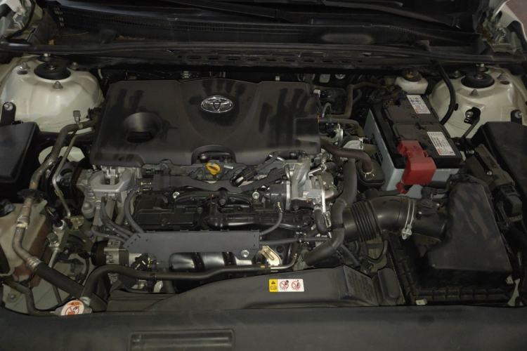 Used Toyota Avalon 2019 2.5L Ambition Version China VI Standard Engine Bay