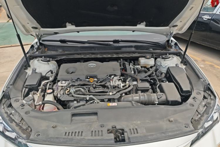 Used Toyota Avalon 2019 Dual-Engine 2.5L Luxury Edition China VI Standard Engine Bay