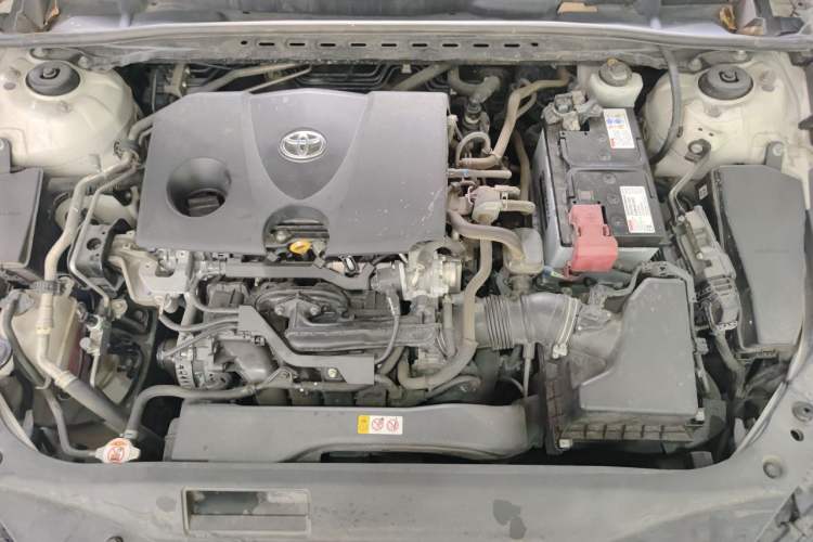 Used Toyota Avalon 2019 2.0L Luxury Edition China VI Standard Engine Bay