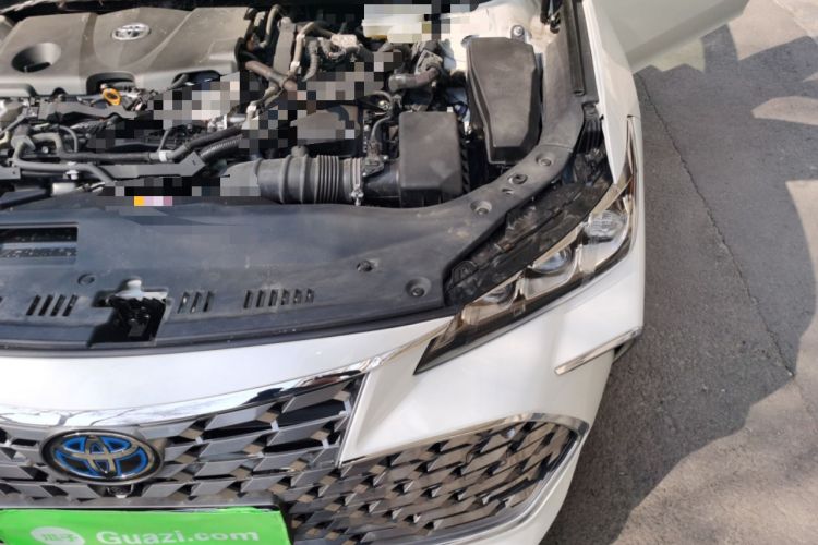 Used Toyota Avalon 2019 Dual-Engine 2.5L XLE Prestige Version China VI Standard Engine Bay Left