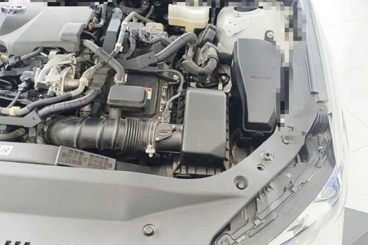 Used Toyota Avalon 2019 Dual-Engine 2.5L Luxury Edition China VI Standard Engine Bay Left