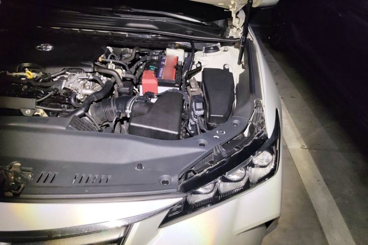 Used Toyota Avalon 2019 2.5L Touring Premium Version China VI Standard Engine Bay Left