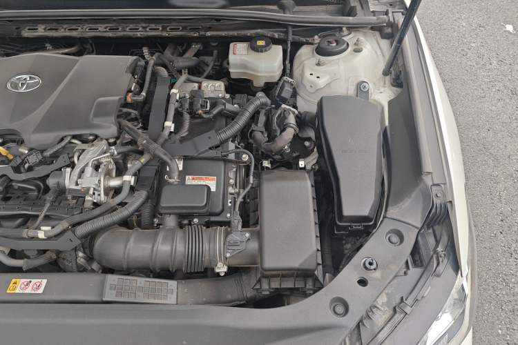 Used Toyota Avalon 2019 Dual-Engine 2.5L Luxury Edition China VI Standard Engine Bay Left