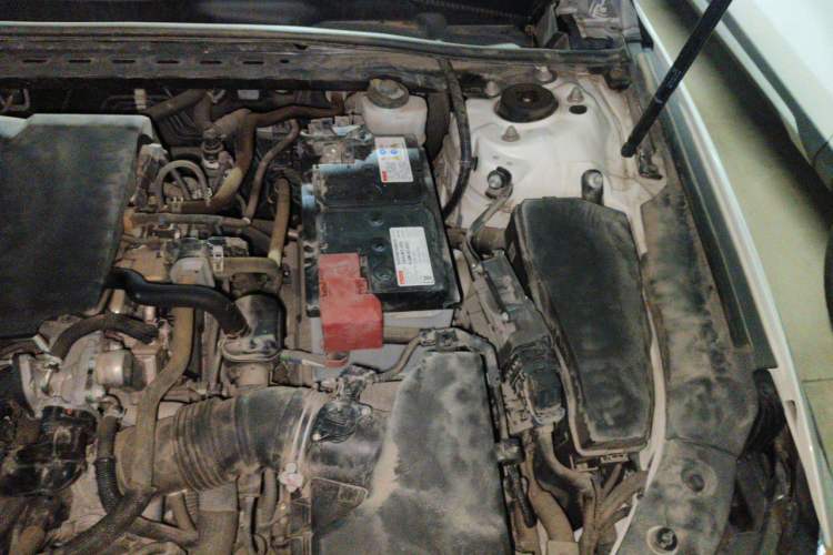 Used Toyota Avalon 2019 2.0L XLE Premium Edition China VI Engine Bay Left