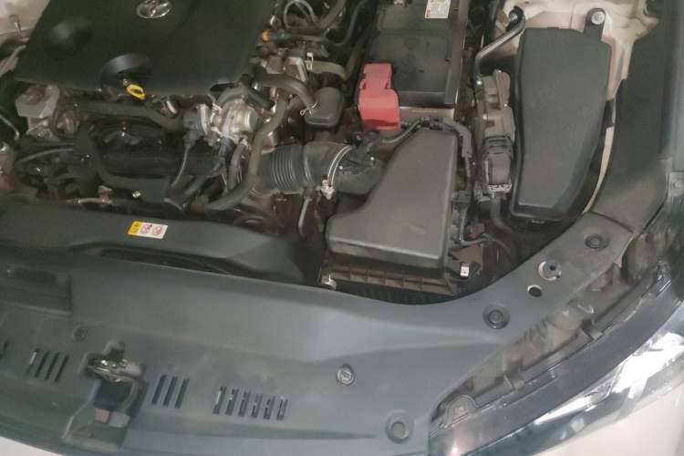 Used Toyota Avalon 2019 2.0L Luxury Edition China VI Standard Engine Bay Left