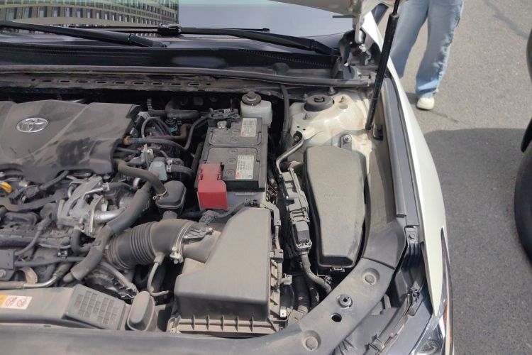 Used Toyota Avalon 2019 2.5L Ambition Version China VI Standard Engine Bay Left