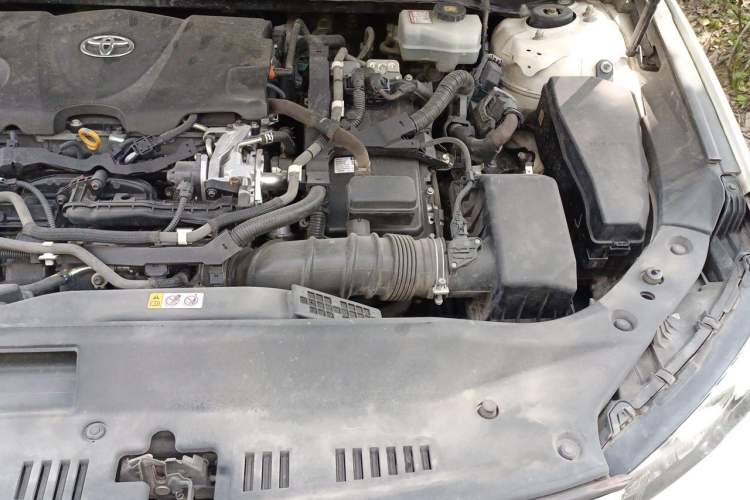 Used Toyota Avalon 2019 Dual-Engine 2.5L Luxury Edition China VI Standard Engine Bay Left