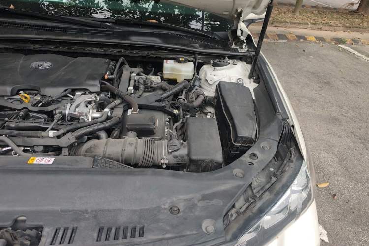 Used Toyota Avalon 2019 Dual-Engine 2.5L Luxury Edition China VI Standard Engine Bay Left
