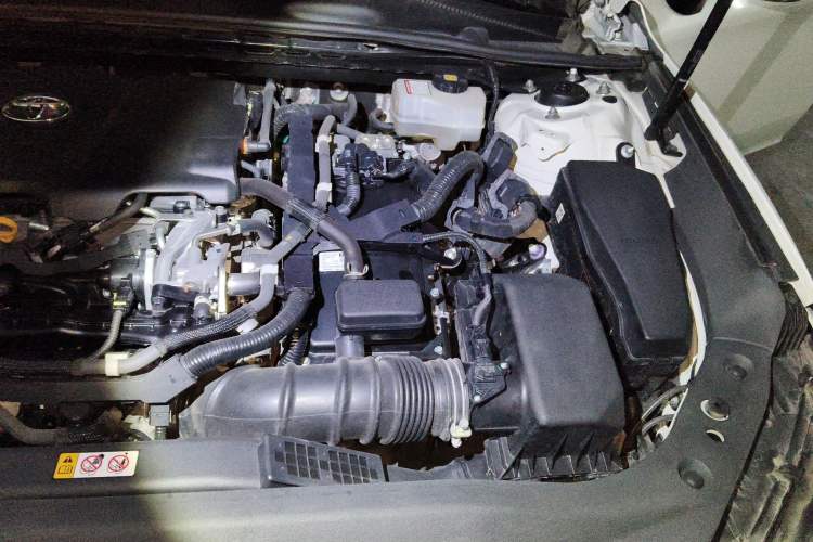 Used Toyota Avalon 2019 Dual-Engine 2.5L Luxury Edition China VI Standard Engine Bay Left