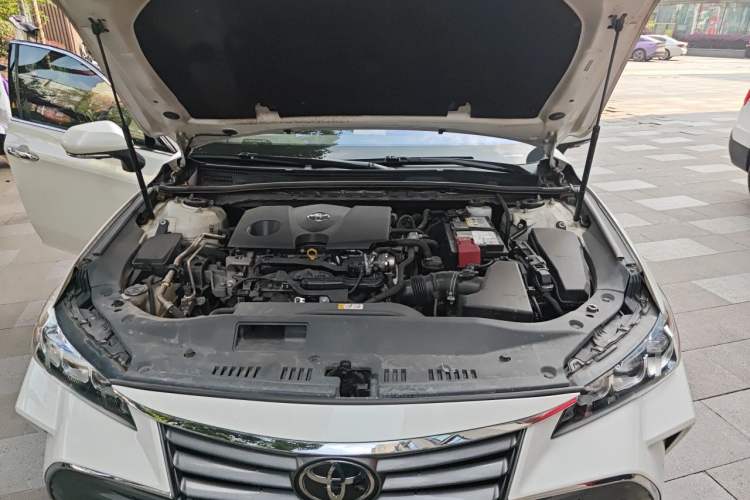 Used Toyota Avalon 2019 2.0L XLE Premium Edition China VI Engine Bay