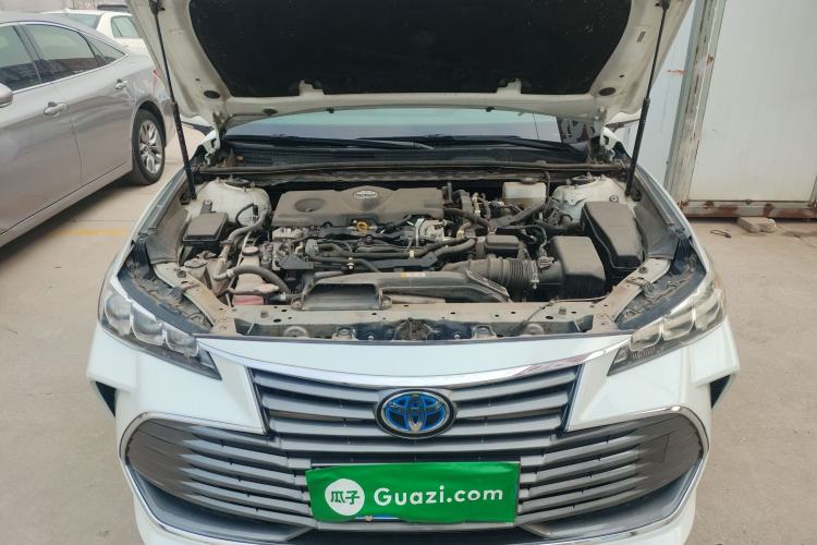 Used Toyota Avalon 2019 Dual-Engine 2.5L Luxury Edition China VI Standard Engine Bay