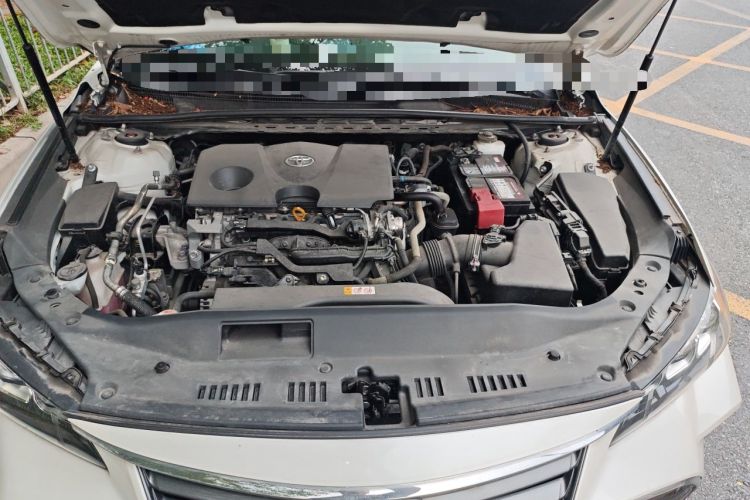 Used Toyota Avalon 2019 2.0L Luxury Edition China VI Standard Engine Bay