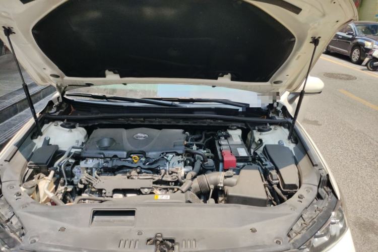 Used Toyota Avalon 2019 2.5L Ambition Version China V Standard Engine Bay