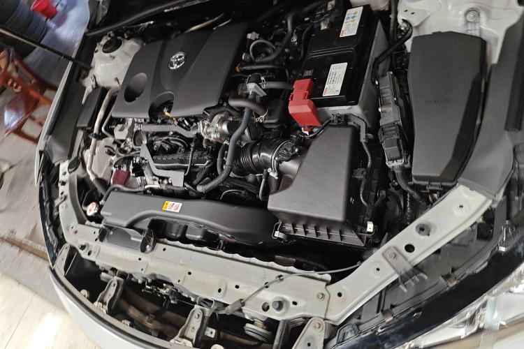 Used Toyota Avalon 2019 2.0L Luxury Edition China VI Standard Engine Bay