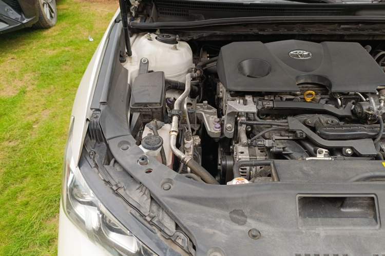 Used Toyota Avalon 2019 2.0L Luxury Edition China VI Standard Engine Bay Right