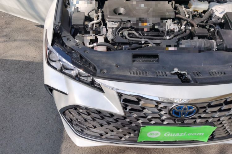 Used Toyota Avalon 2019 Dual-Engine 2.5L XLE Prestige Version China VI Standard Engine Bay Right