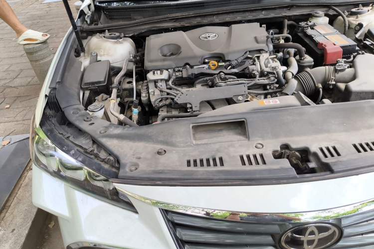 Used Toyota Avalon 2019 2.5L Ambition Version China VI Standard Engine Bay Right