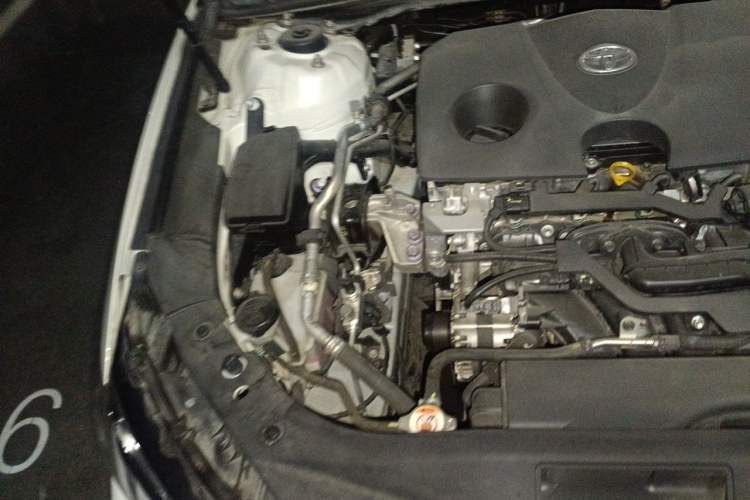 Used Toyota Avalon 2019 2.0L Luxury Edition China VI Standard Engine Bay Right