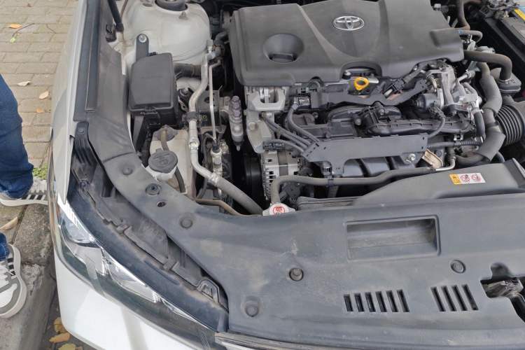 Used Toyota Avalon 2019 2.5L Ambition Version China VI Standard Engine Bay Right
