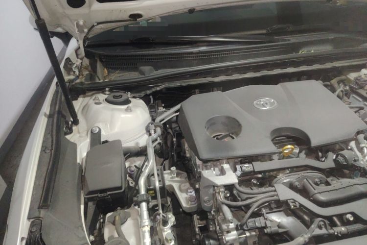 Used Toyota Avalon 2019 2.0L Ambition Edition China VI Engine Bay Right
