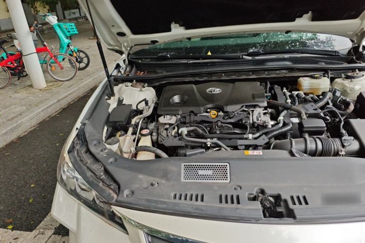 Used Toyota Avalon 2019 Dual-Engine 2.5L Luxury Edition China VI Standard Engine Bay Right