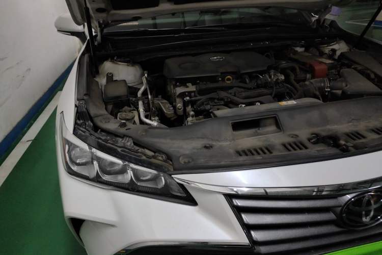 Used Toyota Avalon 2019 2.0L Luxury Edition China VI Standard Engine Bay Right