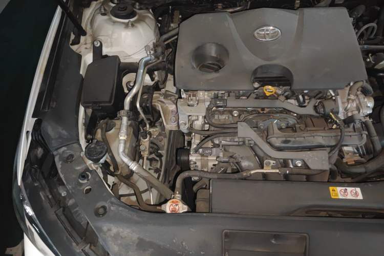 Used Toyota Avalon 2019 2.0L Luxury Edition China VI Standard Engine Bay Right