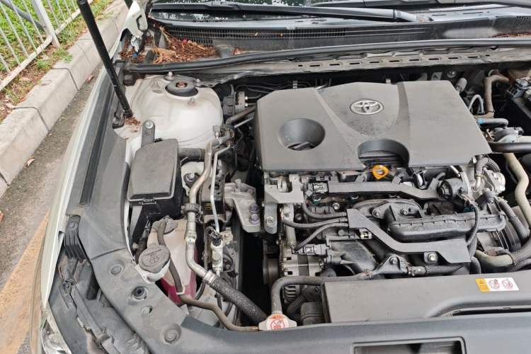 Used Toyota Avalon 2019 2.0L Luxury Edition China VI Standard Engine Bay Right