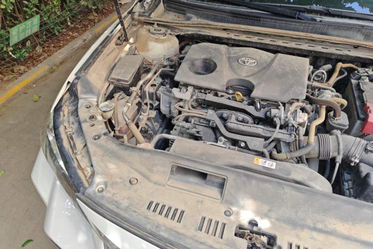 Used Toyota Avalon 2019 2.0L XLE Premium Edition China VI Engine Bay Right